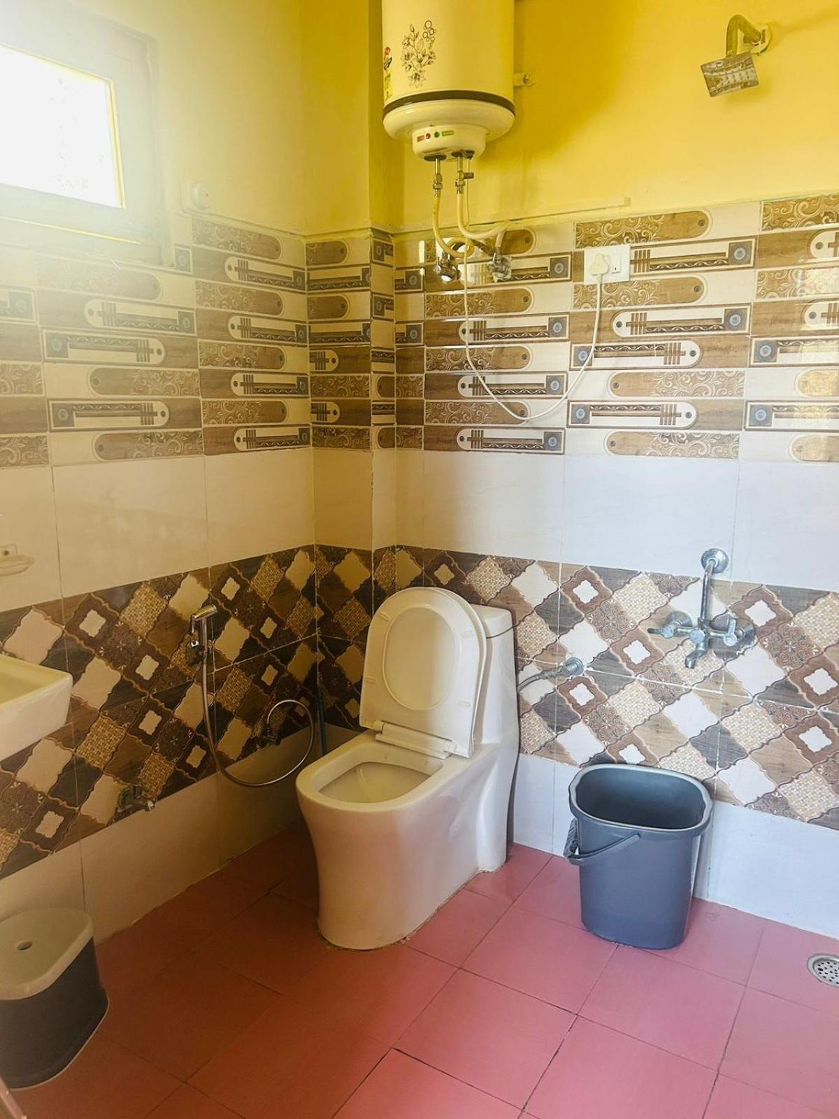 Tafreegram Hotel Kalgha Kültér fotó